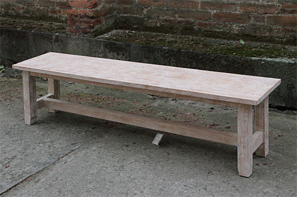 Bank - massiv - mango