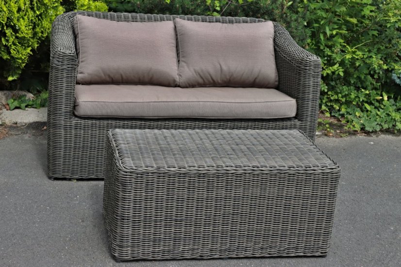 Tisch - synthetisches rattan