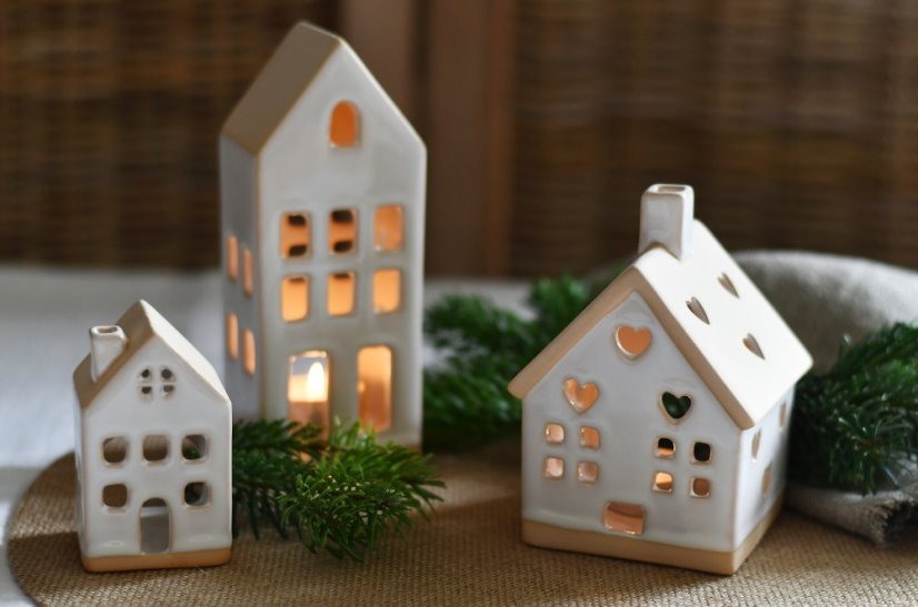 Ceramic house - candle lantern