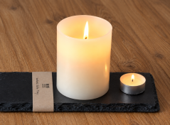 Svíčka s efektem svítícího lampionu – 8 × 10,5 cm