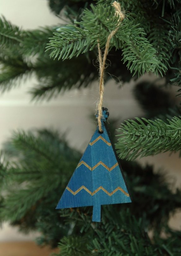 Decoration - christmas tree hinge