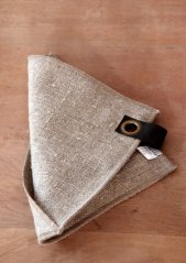 Grip with leather strap and a pocket - 100% linen