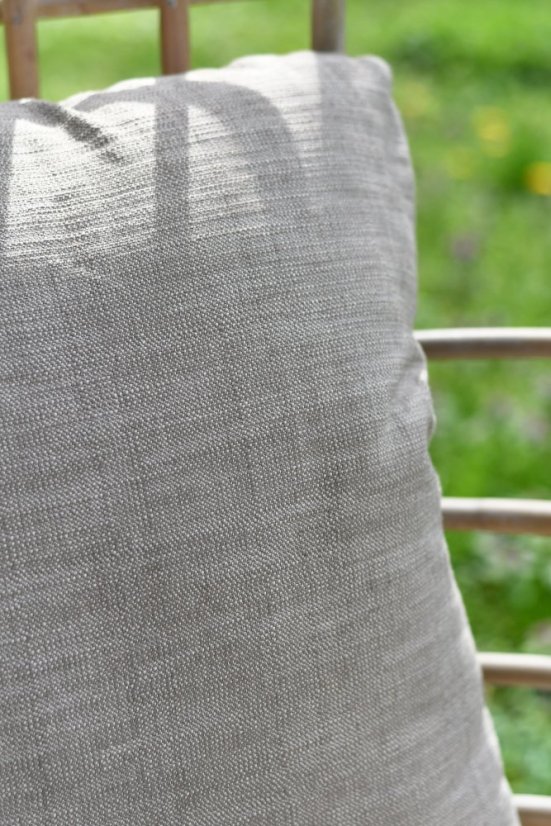 Hanging chair - rattan