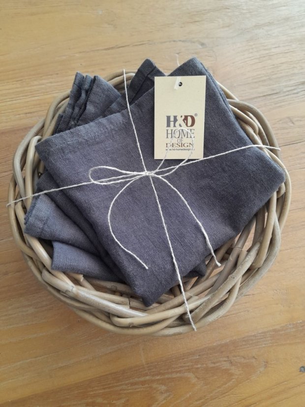 Dárkový balíček - ratanový košík a dva lněné ubrousky