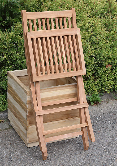 Folding chair - teak