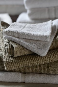 Wellness osušky a ručníky, předložky