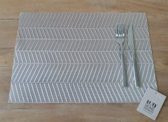 Plastové pletené prostírání – omyvatelné, 70 % PVC + 30 % polyester - stříbrné se vzorem