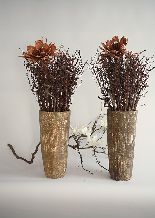 Arrangements - artificial flowers, vázy, natural material