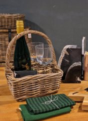 Basket - rattan - kubu