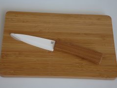Ceramic knife+bamboo cutting board 16x25 cm - set
