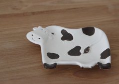 Saucer cow